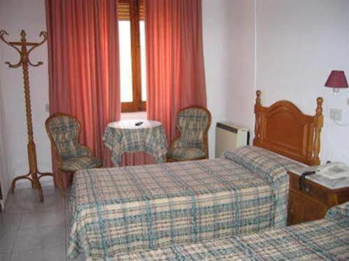 Hotel Paris *
